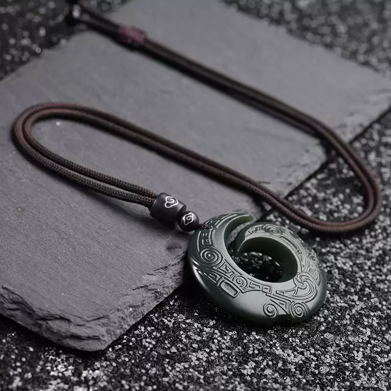 Full view of the necklace